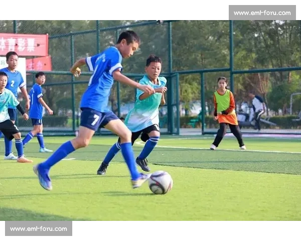 进球引爆全场激情诠释足球魅力改写比赛命运瞬间关键时刻英雄崛起